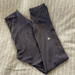 Lululemon Align ankle length Size 4. Black